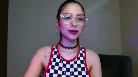 Snapshot of ary_pieerce chatting on December 6, 2024, 8:29 pm Independent Model online show from December 6, 2024, 8:29 pm