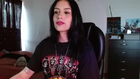 Snapshot of ary_pieerce chatting on October 24, 2025, 9:55 pm Independent Model online show from October 24, 2025, 9:55 pm