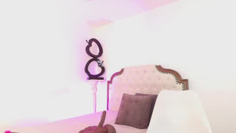 Snapshot of arya_02 chatting on May 23, 2026, 4:39 am Arya online show from May 23, 2026, 4:39 am