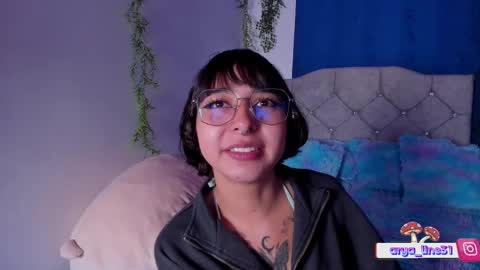 Snapshot of arya_line chatting on March 8, 2025, 7:05 am Arys online show from March 8, 2025, 7:05 am