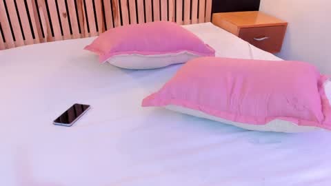 Snapshot of arya_nahalii chatting on January 14, 2025, 5:23 pm Ana online show from January 14, 2025, 5:23 pm