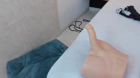 Snapshot of arya_nahalii chatting on January 24, 2025, 6:46 pm Ana online show from January 24, 2025, 6:46 pm