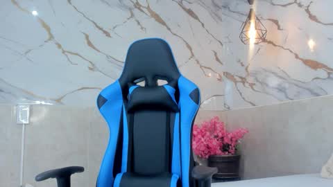 Snapshot of arya_nahalii chatting on November 7, 2025, 5:02 pm Ana online show from November 7, 2025, 5:02 pm