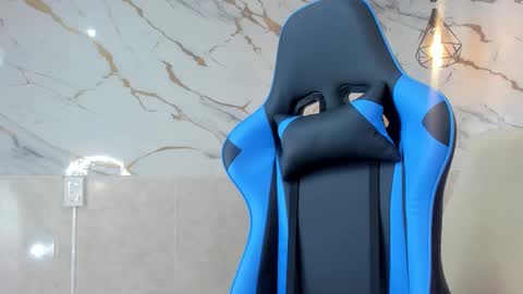 Snapshot of arya_nahalii chatting on November 14, 2025, 4:06 pm Ana online show from November 14, 2025, 4:06 pm