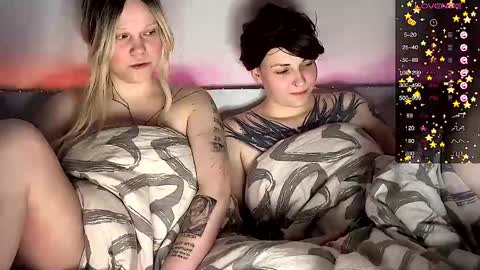 Arya brunett and Cassie blond online show from March 10, 2025, 5:18 pm