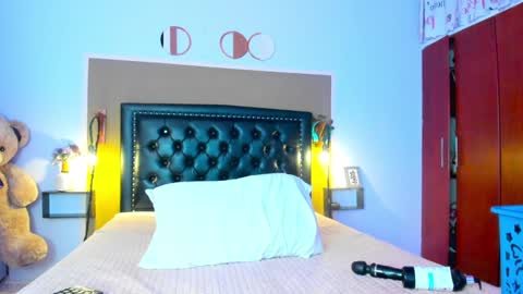 Snapshot of arya_tsuki chatting on January 19, 2025, 8:30 pm ary online show from January 19, 2025, 8:30 pm