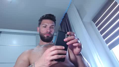 Snapshot of aryanaian1 chatting on November 17, 2025, 12:55 pm AryanAian1 online show from November 17, 2025, 12:55 pm