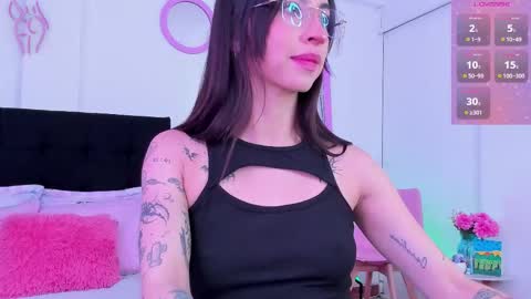 Snapshot of aryane_art_ chatting on November 30, 2025, 4:22 pm carol online show from November 30, 2025, 4:22 pm