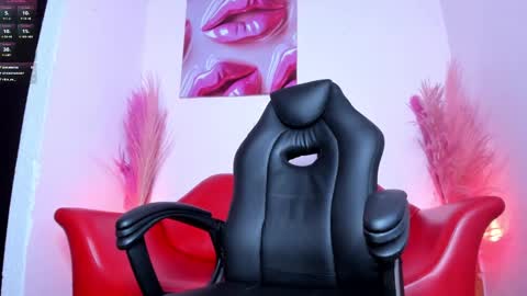 Snapshot of arybutty chatting on March 2, 2025, 3:37 pm Ary online show from March 2, 2025, 3:37 pm