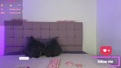 arycooper_ online show from February 12, 2026, 12:11 pm