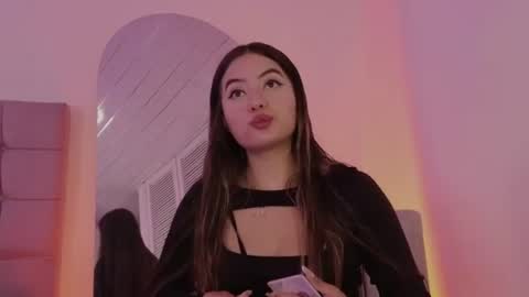 arycooper_ online show from June 8, 2026, 2:17 pm