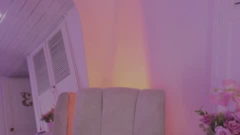arycooper_ online show from June 12, 2026, 1:32 pm