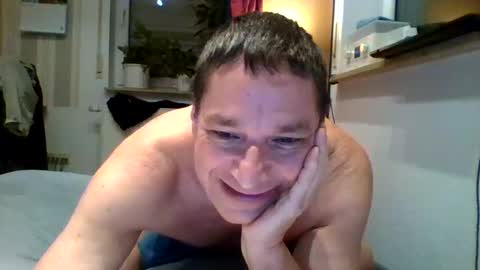 Snapshot of as660660 chatting on December 13, 2025, 10:26 pm as660660 online show from December 13, 2025, 10:26 pm