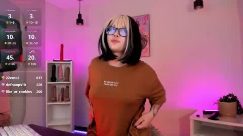 Asami  online show from March 8, 2026, 2:04 am