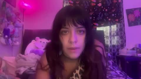 Snapshot of ascendingaura222 chatting on February 7, 2026, 10:24 pm ascendingaura222 online show from February 7, 2026, 10:24 pm