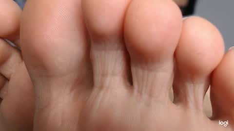 ashley online show from February 26, 2025, 2:37 am