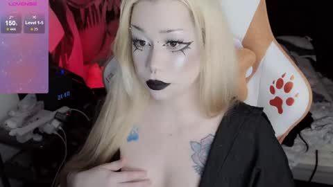 Snapshot of asha_nekooo chatting on May 24, 2026, 10:15 pm Sasha next stream December 4st at 0000- 0030 am German time online show from May 24, 2026, 10:15 pm