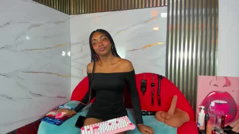 asha_zuri69 online show from June 7, 2026, 1:37 pm