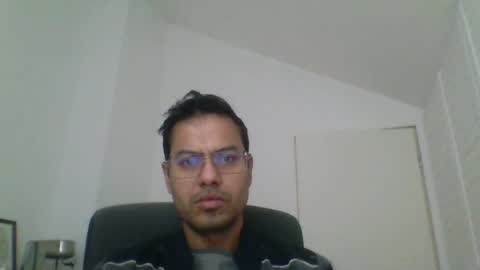 asharma1984xyz online show from April 13, 2026, 6:08 am