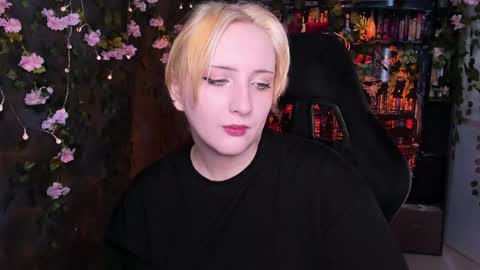 Snapshot of asheluck chatting on June 10, 2026, 6:56 am AshleyAshe online show from June 10, 2026, 6:56 am