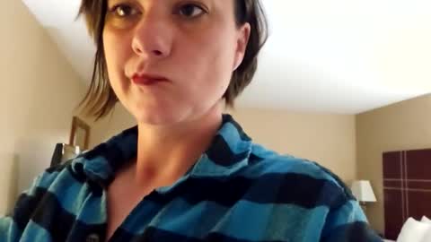Snapshot of ashelynngrey1986 chatting on May 2, 2026, 7:02 am Ashelynn Grey online show from May 2, 2026, 7:02 am