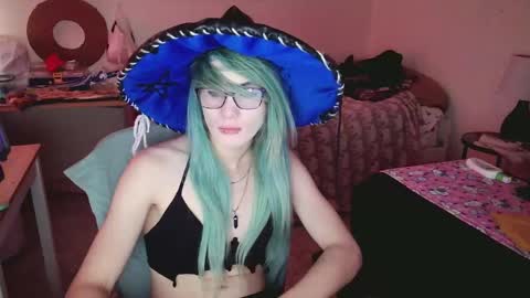 Ashley Scarlett online show from September 24, 2025, 4:21 pm