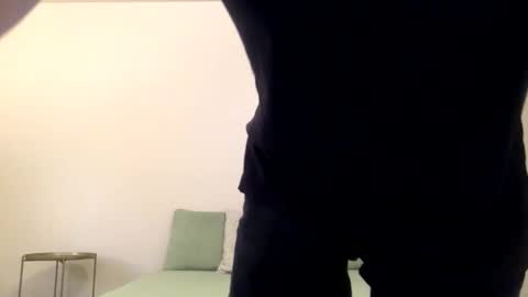 Ashing online show from October 14, 2025, 11:16 pm