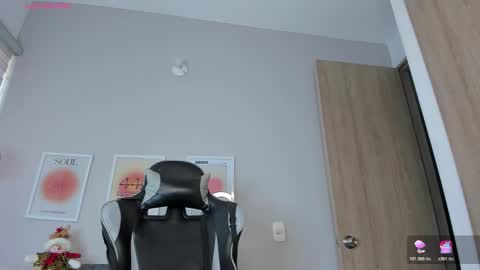 Snapshot of ashley_23a chatting on November 26, 2025, 9:16 pm A S H L E Y online show from November 26, 2025, 9:16 pm