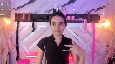 ashley_7777 online show from May 3, 2026, 1:39 pm