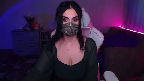   Yasmina   online show from February 18, 2025, 7:32 am