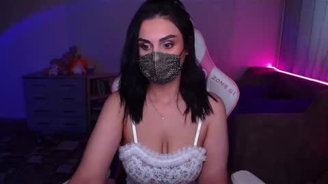   Yasmina   online show from February 23, 2025, 5:56 am