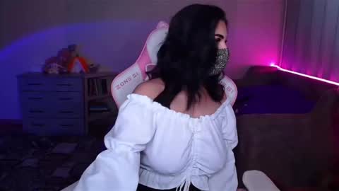   Yasmina   online show from March 11, 2025, 4:10 am