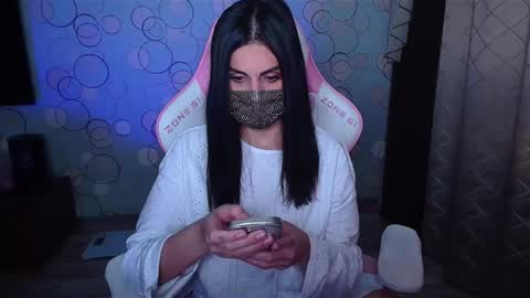   Yasmina   online show from September 18, 2025, 3:08 am