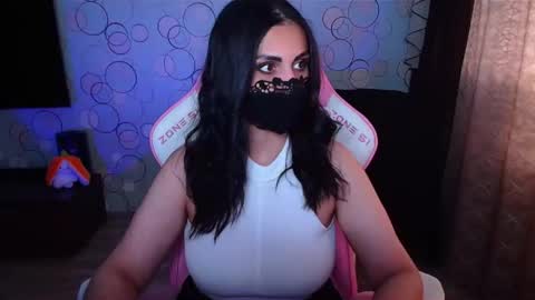   Yasmina   online show from October 11, 2025, 4:55 am