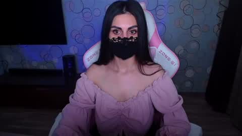   Yasmina   online show from July 4, 2026, 4:40 am