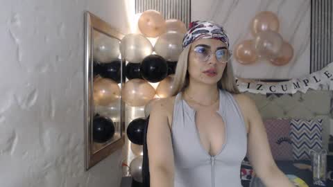 ashley__tylor online show from April 24, 2026, 3:20 am
