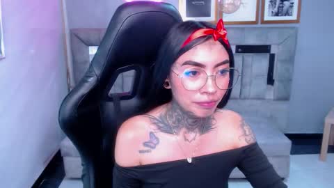 Snapshot of ashley_blum_v chatting on September 17, 2025, 7:48 pm ashley_blum_v online show from September 17, 2025, 7:48 pm