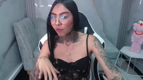 Snapshot of ashley_blum_v chatting on September 18, 2025, 7:49 pm ashley_blum_v online show from September 18, 2025, 7:49 pm