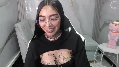 Snapshot of ashley_blum_v chatting on October 9, 2025, 8:07 pm ashley_blum_v online show from October 9, 2025, 8:07 pm