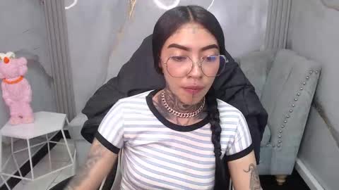 Snapshot of ashley_blum_v chatting on October 30, 2025, 1:12 pm ashley_blum_v online show from October 30, 2025, 1:12 pm