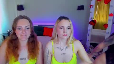 Snapshot of ashley_crashly chatting on May 19, 2026, 7:58 am Alina online show from May 19, 2026, 7:58 am