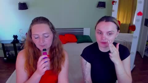 Snapshot of ashley_crashly chatting on June 1, 2026, 7:54 am Alina online show from June 1, 2026, 7:54 am