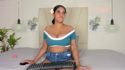Snapshot of ashley_ebony__ chatting on February 12, 2026, 12:44 pm Ashley online show from February 12, 2026, 12:44 pm
