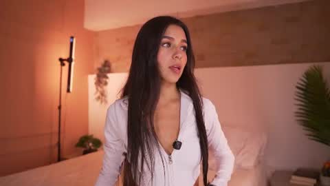 Snapshot of ashley_jones9 chatting on July 17, 2026, 5:07 pm Jessie 40off soy jessie1 online show from July 17, 2026, 5:07 pm