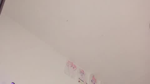 ashley_js online show from April 28, 2026, 5:29 pm