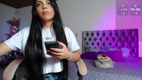 Snapshot of ashley_morgan_18 chatting on December 30, 2024, 5:37 am ashley online show from December 30, 2024, 5:37 am