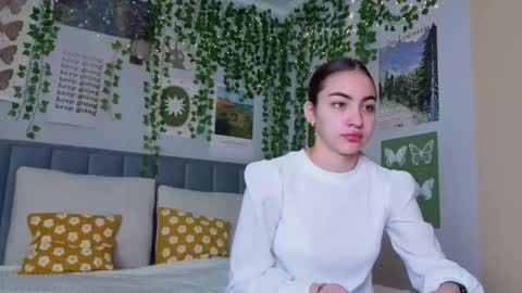 Ashle online show from October 5, 2025, 4:11 am