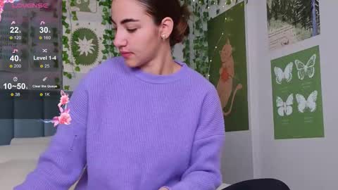 Ashle online show from November 25, 2025, 4:12 am