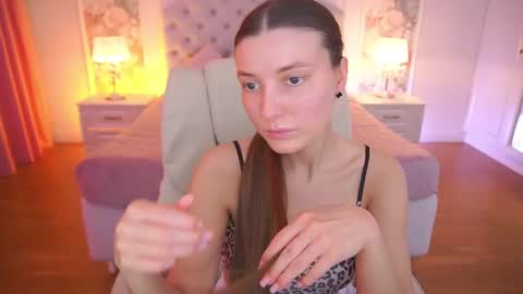 ashleybaee online show from June 10, 2026, 11:53 am
