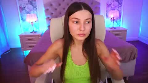 ashleybaee online show from June 25, 2026, 12:31 pm